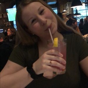 Meet your Posher, Ally